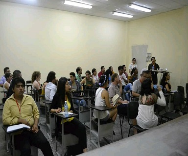 Trabajo por Comisiones en las aulas de la Facultad de Psicología